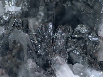 Livingstonite-4.jpg
