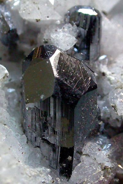 Файл:Pyrargyrite-2.jpg