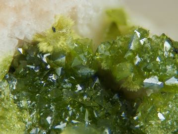 Mackayite-6.jpg