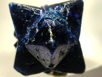 Cumengeite-5.jpg
