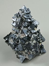 Hausmannite-8.jpg