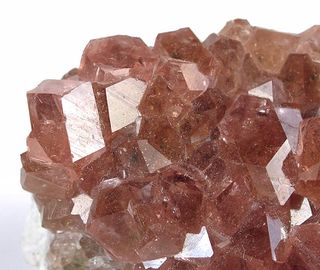 Grossular-tuc1002b.jpg