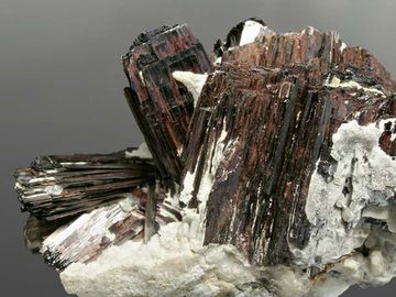 Hübnerite-3.jpg