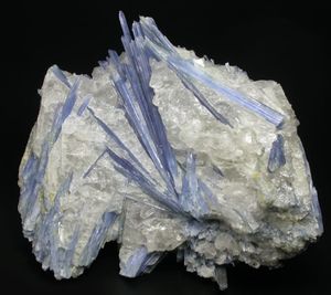 Kyanite-3.jpg