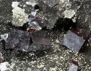 Galkhaite-4.jpg