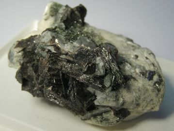 Lomonosovite-10.jpg