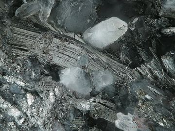 Livingstonite-6.jpg