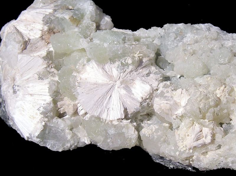 Файл:Pectolite-4.jpg