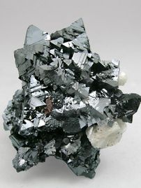 Hausmannite-4.jpg